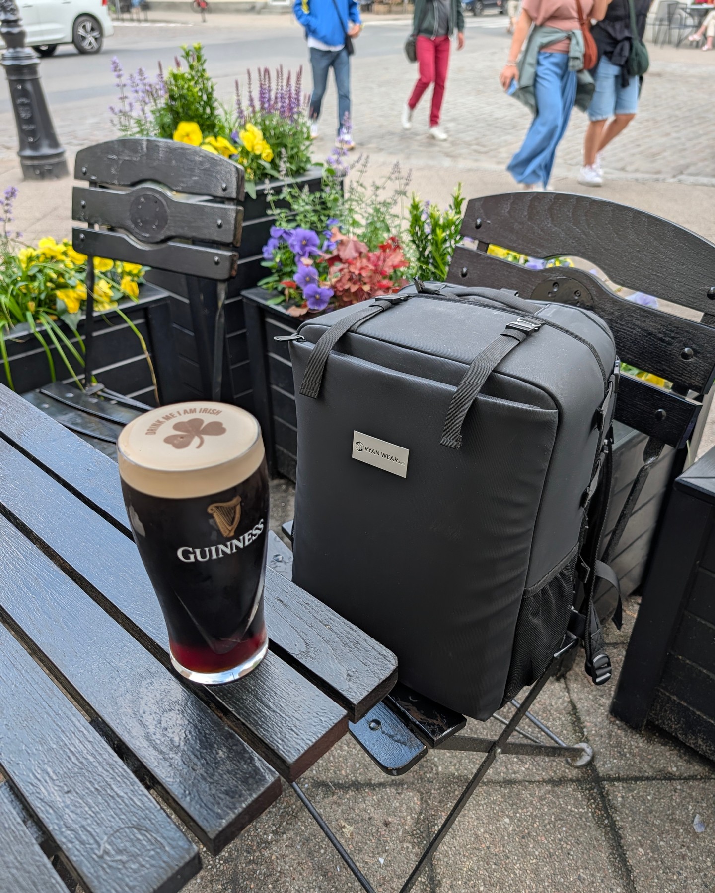First stop off the plane? Not the hotel. The pub. 🍺

Our compression backpack found a seat, a pint of Guinness, and abs